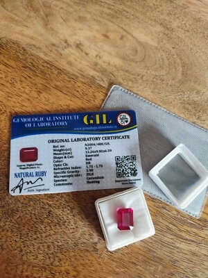 9.37 Carat Heat Treated 'Natural Ruby' With GIL Certificate Lab Grown, Ethical - Image 1 of 4