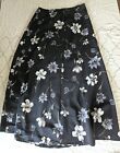1601 Women's Vintage 90s Floral Skirt Size Medium 