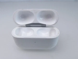 Apple AirPods Pro 2. Generation Ladecase A2700 Ligthning Case LEER #170 - Zdjęcie 1 z 5