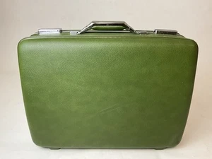 Vintage American Tourister Koffer Hartschale VINYL Reisegepäck Avocado GRÜN - Bild 1 von 12