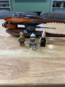 LEGO Star Wars Geonosian Starfighter 7959 - USED EXCELLENT CONDITION 99.99% 