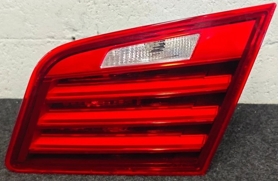 ✅ 14-16 BMW 5 Series 535I Xdrive F10 lanterna traseira interna porta-malas passageiro direito fabricante de equipamento original - Imagem 1 de 4