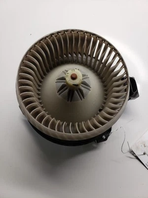 Motor soplador HVAC usado se adapta a: Toyota Matrix 2009 sin paquete de clima frío grado A Foto 1 de 4