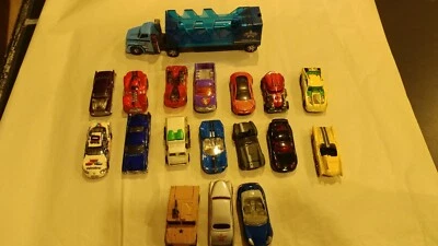 Lote Remolque Camión Hot Wheels + 17 Coches Varios Foto 1 de 4