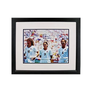 Foto triple firmada 11x14 de Brandi Chastain, Michelle Akers y Mia Hamm (CX auténtica) - Imagen 1 de 5