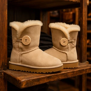 UGG Australia Bailey Button Stiefel Chestnut Lammfell Wildleder Größe 8 Damen – Exce - Bild 1 von 9