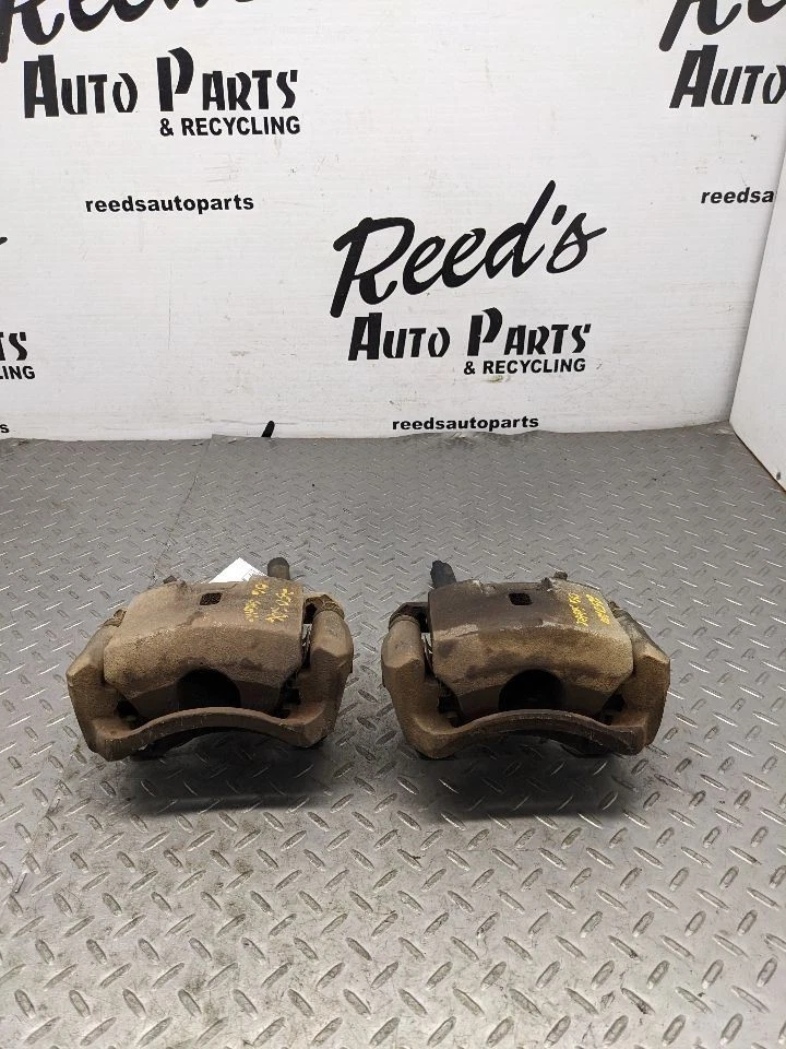 06-10 Saturn Sky Red Line Delantero Derecho Izquierdo Pasajero Driver Calipe 1171278 Foto 1 de 4