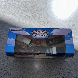 GreenLight 1:64 Ron Jon Speed Shop Beach Set - Ron Jon Surf Shop - Picture 1 of 11