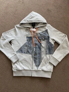 DESIGUAL HERREN BAUMWOLLE/VERZIERUNG DENIM PATHCHWORK SWEATSHIRT Gr. M neu mit Etikett - Bild 1 von 8