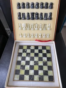 Vintage onyx chess set - Picture 1 of 6