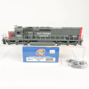 Athearn HO Scale Southern Pacific SP #8251 SD40T-2 Diesel Locomotive 95111 - Picture 1 of 6