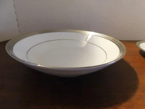 REALMENTE BONITO--TAZÓN DE CEREAL O SOPA NORITAKE QUEENS PLATINUM 7,5" #4286 - Imagen 1 de 6