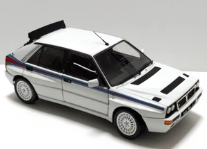 KYOSHO 1:18 AUTO DIE CAST LANCIA DELTA HF INTEGRALE MARTINI 5 1991 ART 08344B - Picture 1 of 4