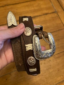 3D DDD Vintage brauner Leder Western Gürtel silber Metall Conchos Azteken Reitsport 28 - Bild 1 von 17