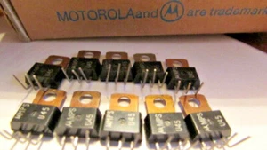 MPS-U45 MPSU45 Motorola NPN Darlington Transistor 40V 2A TO-202, 10 Stück Versand USA - Bild 1 von 12