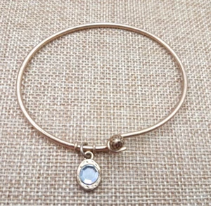 JK by Thirty-One Charm Bangle Bracelet Matte Gold Pineapple Wire Cuff 7-7.5" - Picture 1 of 7