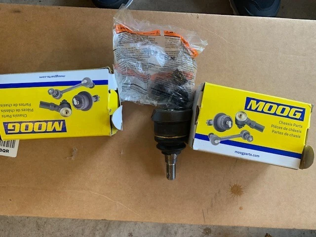 Jeep Liberty 2005-2007 rótulas inferiores delanteras izquierda y derecha Foto 1 de 1