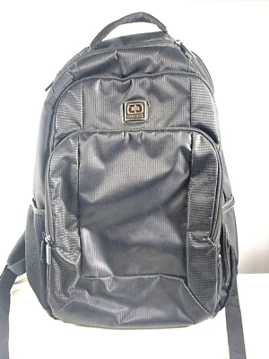 Mochila acolchoada preta para laptop Ogio Prospect Checkpoint Travel 19” - Imagem 1 de 4