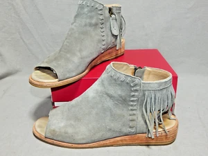 Womens size 8 ½ Gee Wawa gray suede leather sandals shoes 8.5 w/ fringe open toe - Picture 1 of 17