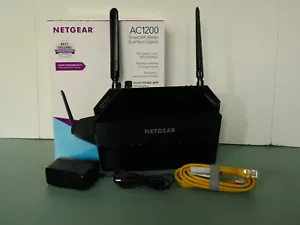Netgear AC1200 R6230 Dual Band WiFi Router in Box - Picture 1 of 11