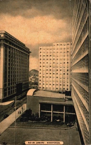 Postal vintage Brasil Río de Janeiro Ministerios C402 - Imagen 1 de 2