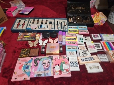 Огромный лот косметики! (СМ. ФОТО) Много имен брендов! Отличная цена! РАСПРОДАЖА!!!! - Изображение 1 из 4