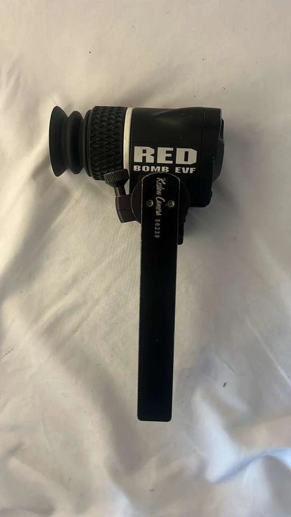 RED DSMC1 用ファインダー　BOMB EVF ケーブル付き RED DSMC1 用ファインダー BOMB EVF ケーブル付き Red Camera