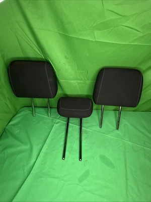 Juego de 3 reposacabezas asiento trasero Ford Focus 2015-2018 tela negra OEM Foto 1 de 4
