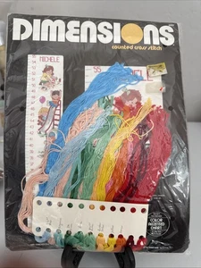 DIMENSIONES Vintage 1977 Punto de Cruz Kit JUGUETES TABLA DE CRECIMIENTO Nuevo #3002 - Imagen 1 de 5