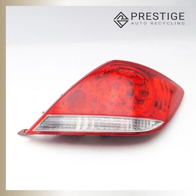 2005-2008 ACURA RL Tail Light Tail Lamp Quarter Assembly Right 33501-SJA-A01 OEM - Image 1 of 4