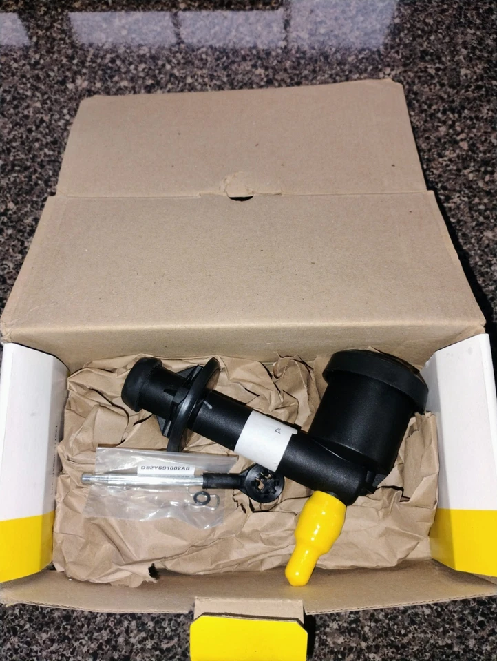 Главный цилиндр Luk LMC431 - Изображение 1 из 4