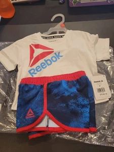 Conjunto de pantalones cortos para niñas pequeñas talla 2T, Reebok nuevo con etiqueta - Imagen 1 de 1