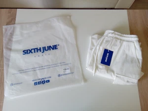 Superleichte weiße Sommershorts Sixth June Nylon Tech neu ovp ungetragen i.Folie - Bild 1 von 5