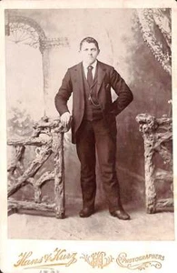 Fotografía de gabinete 1898 J D Bukacek Hans & Kurz foto hombre - Imagen 1 de 2