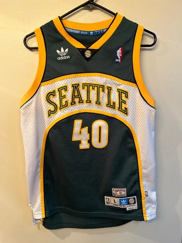 Seattle Shawn Kemp 40 Adidas Hardwood Classics NBA Jersey Youth LARGE, Boys Cover