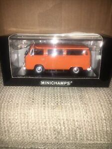 Minichamps Volkswagen VW  T2 Window Bus 1972 Orange 1:43 Limited Edition