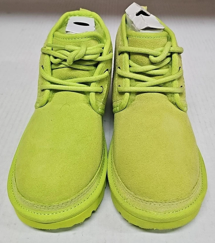 Botas UGGS K Neumel II Preescolar Niños Talla 13 | Zapatos Clásicos de Gamuza Impermeables Foto 1 de 4