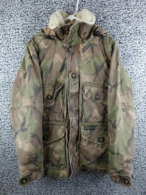 Chaqueta Abercrombie & Fitch Para Hombre Mediana Militar Camuflada Acolchada Cuello Sherpa Abrigo Foto 1 de 4