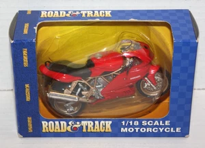 TC123 New Road & Track 1/18 Die-Cast  Steerable Red Ducati Motorcycle by Maisto - Picture 1 of 7