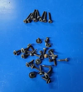 1988-1994 Chevy C/K GMC Misc. Interior + Dash Screws Used - Bild 1 von 5