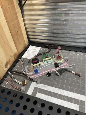 DODGE AVENGER CALIBRE BAJO CAPÓ CAJA DE FUSIBLES TIPM 68028007AC ARNÉS DE CABLEADO COLETAS Foto 1 de 4