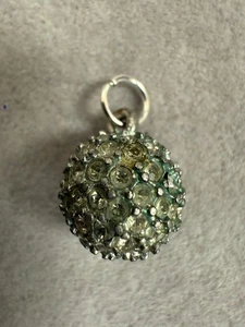 Colgante con dije esférico adornado de plata de ley con pedrería vintage 7163 - Imagen 1 de 3