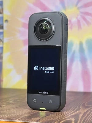 Insta360 X3 - 5.7K 360° Video 72MP 360° Photo 10m Waterproof Touchscreen - READ! - Image 1 of 4