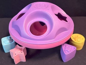 Clasificador de formas con bloques Green Toys Disney Baby Minnie Mouse and Friends - Imagen 1 de 5