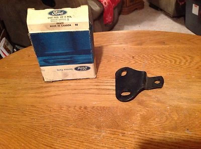 Ford E100 E250 E350 Econoline 1975 1976 soporte de montaje de batería - diestro Foto 1 de 2