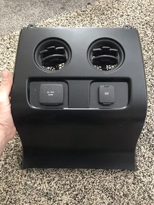 09-13 F150 RAPTOR FLOOR CENTER CONSOLE REAR AC VENT PANEL TRIM 110v Outlet - Picture 1 of 6