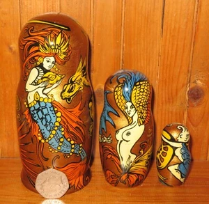 MERMAID MAGIC SIREN FAIRY GIRLS Golden Matryoshka 3 Stacking dolls signed ROZE - Picture 1 of 13