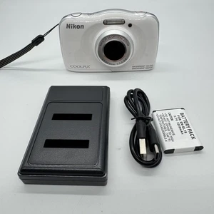 Nikon Coolpix W100 Compact Digital Camera 13.2 MP w/ Brand New Battery TESTED - Picture 1 of 15