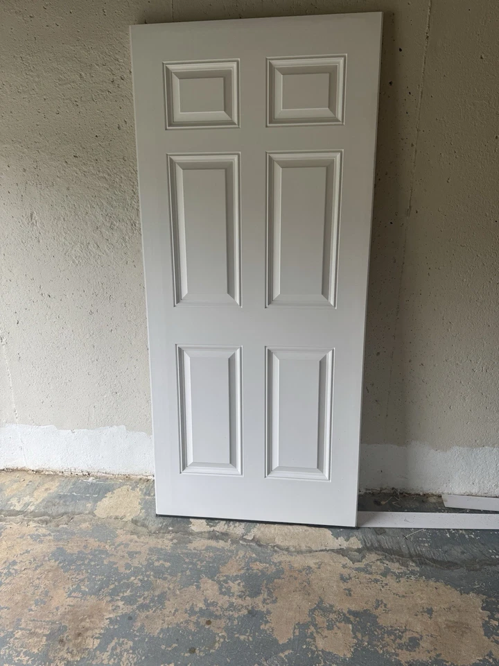 Brand New Fiberglass Entry Door - Image 1 of 1