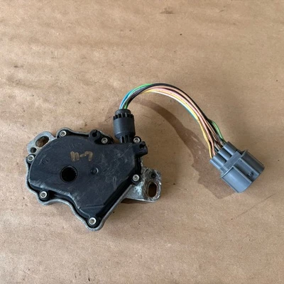 99-04 Land Rover Discovery II Transmission Neutral Safety Position Switch ZFS - Image 1 of 4